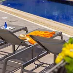Azure Luxury Pool Villa *