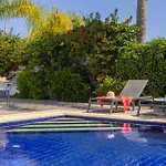 Villa Azure Luxury Pool *