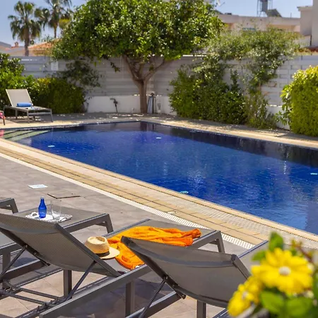 Azure Luxury Pool *