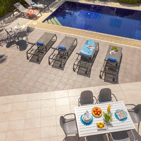 Azure Luxury Pool *