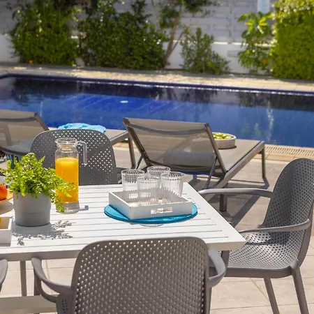 Azure Luxury Pool *