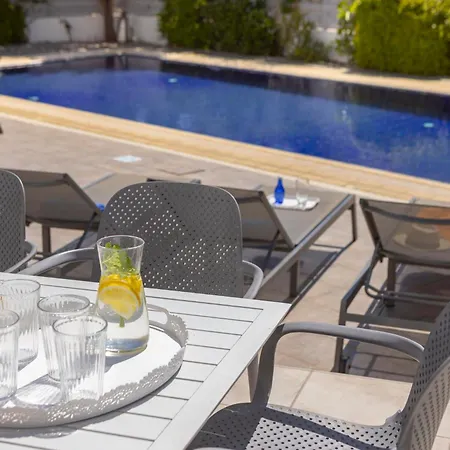 Azure Luxury Pool * Protaras