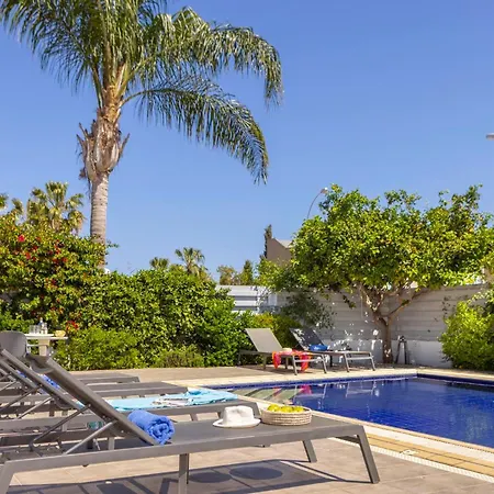 Azure Luxury Pool * Protaras