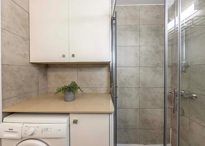 ヴィラ Azure Luxury Pool