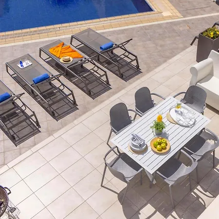 Вилла Azure Luxury Pool Протарас
