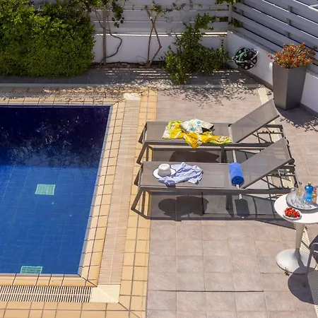 Villa Azure Luxury Pool