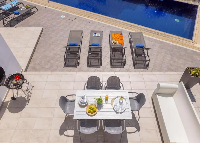 Villa Azure Luxury Pool *