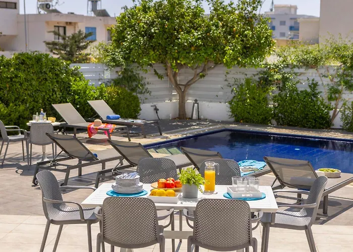 Azure Luxury Pool * Protaras