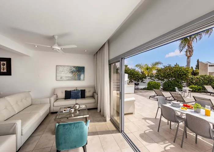 Villa Azure Luxury Pool *