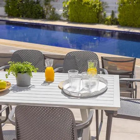 Azure Luxury Pool Villa