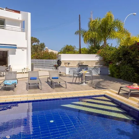 Azure Luxury Pool * Protaras