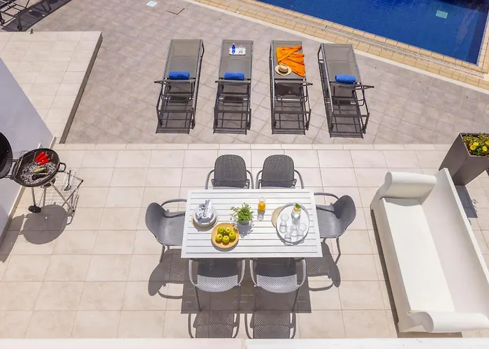 Azure Luxury Pool וילה *