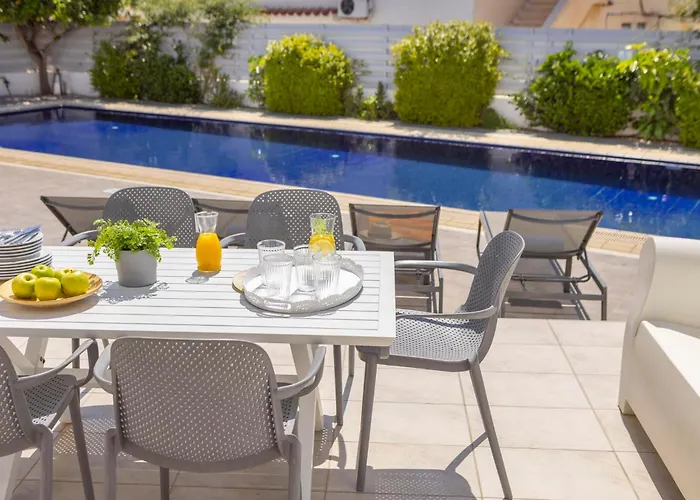 וילה Azure Luxury Pool *