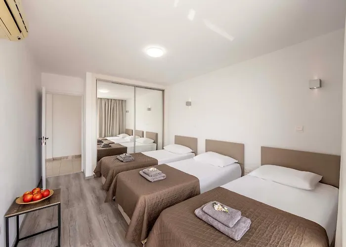 וילה Azure Luxury Pool